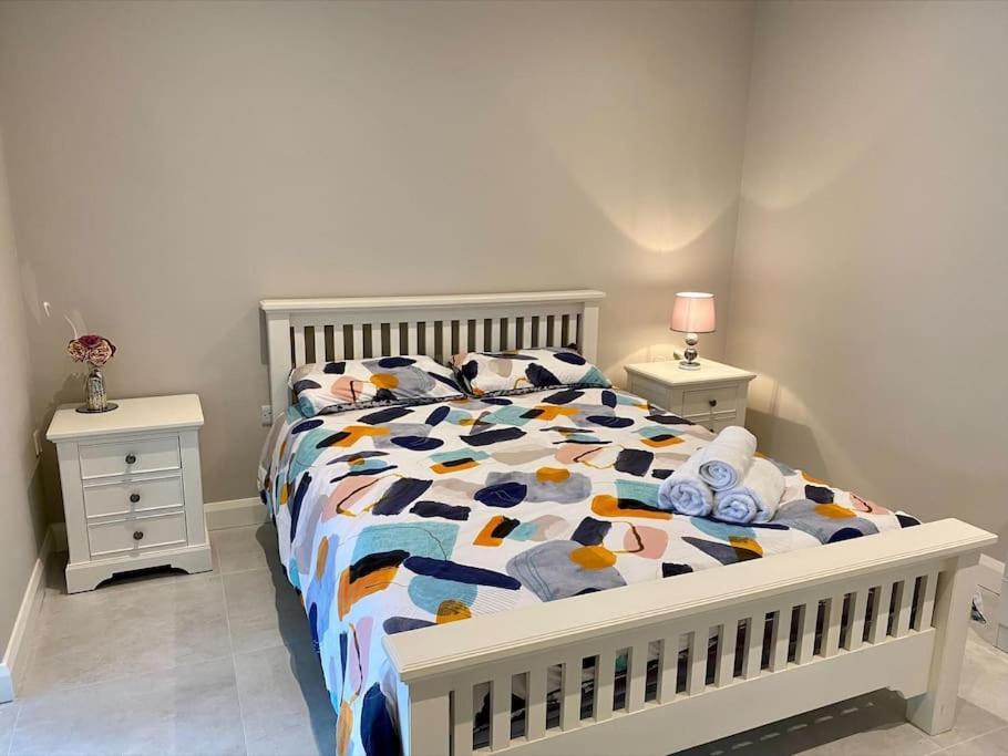 Erne Getaway No.8 Brand New 1 Bed Apartment Enniskillen Exterior foto