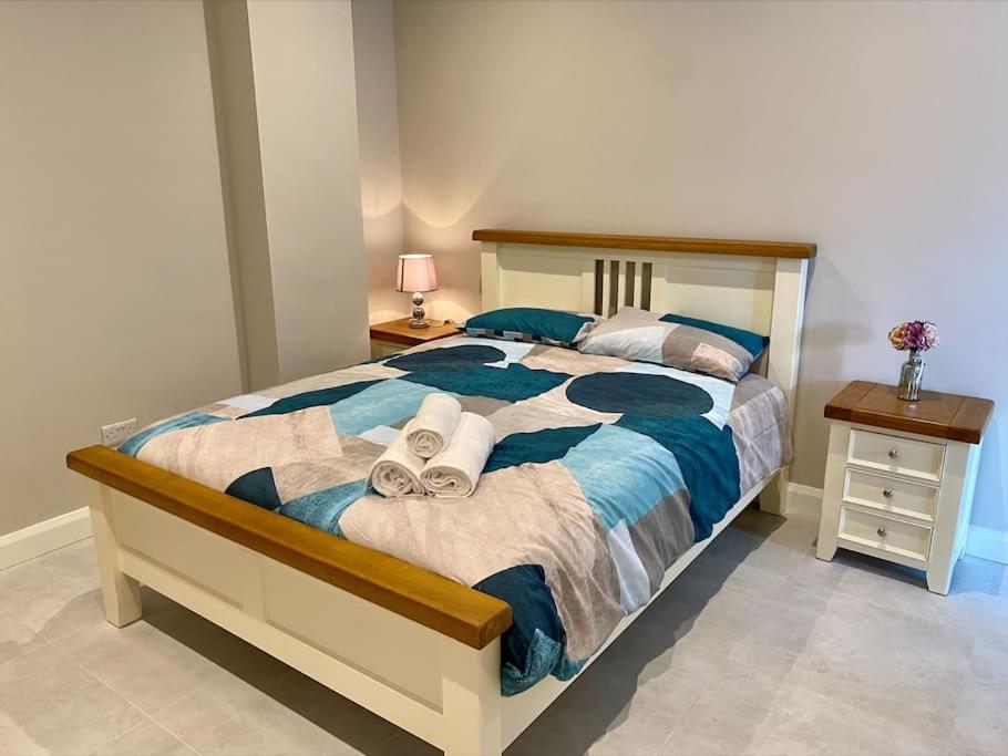 Erne Getaway No.8 Brand New 1 Bed Apartment Enniskillen Exterior foto