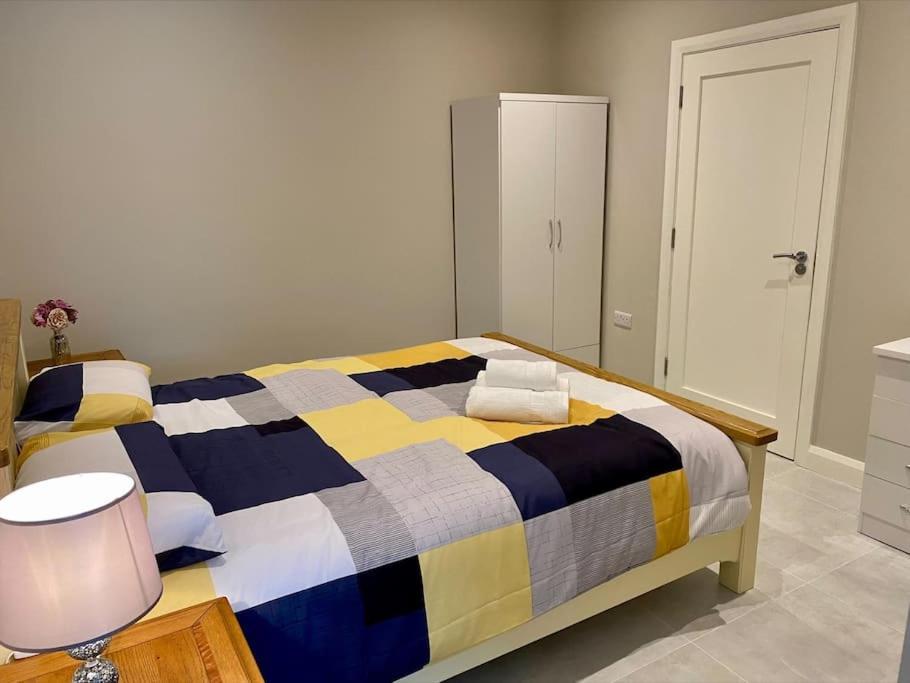 Erne Getaway No.8 Brand New 1 Bed Apartment Enniskillen Exterior foto