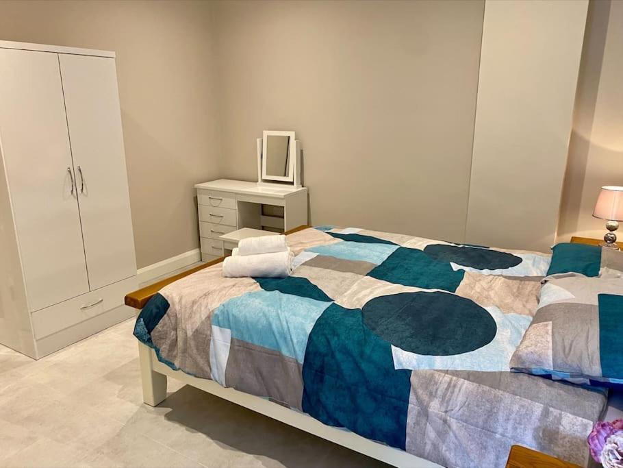 Erne Getaway No.8 Brand New 1 Bed Apartment Enniskillen Exterior foto