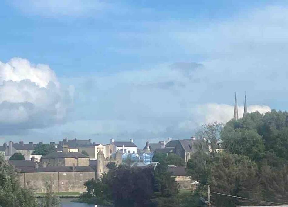 Erne Getaway No.8 Brand New 1 Bed Apartment Enniskillen Exterior foto
