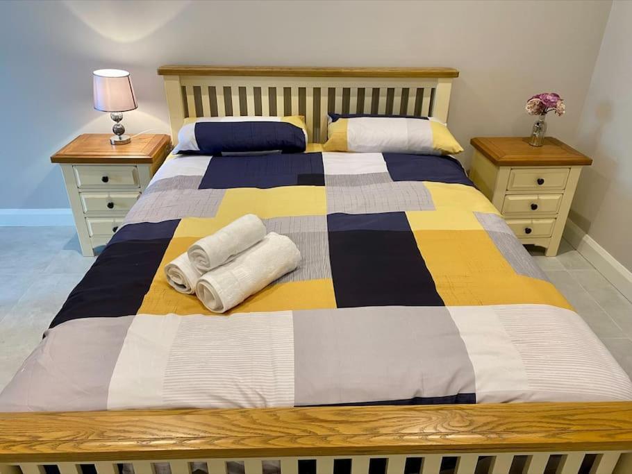 Erne Getaway No.8 Brand New 1 Bed Apartment Enniskillen Exterior foto